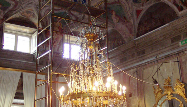 sciutto_imballaggi_capozzi_lampadario_02